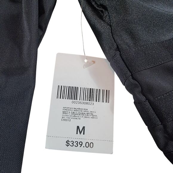 NWT Forever 21 Long Sleeve 1/4 Zip Black Crop Top Sports Athletic Mesh Stretch M - Picture 2 of 4